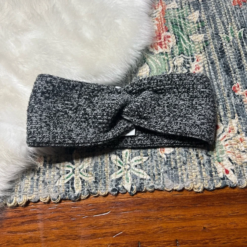 Time & Tru Black and Gray Knit Headband